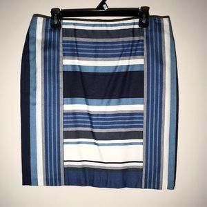 J McLaughlin Patterned Pencil Skirt, size 10